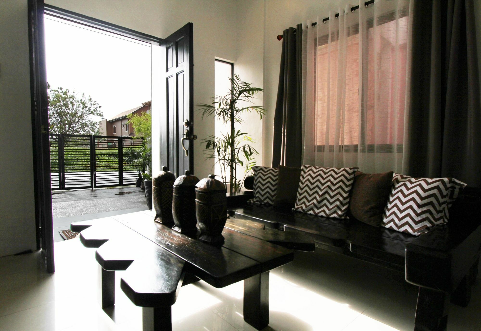 Tagaytay Summer House Tagaytay City Bagian luar foto